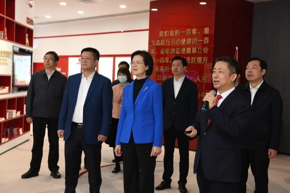 江苏省委常委、组织部部长沈莹调研永乐高1